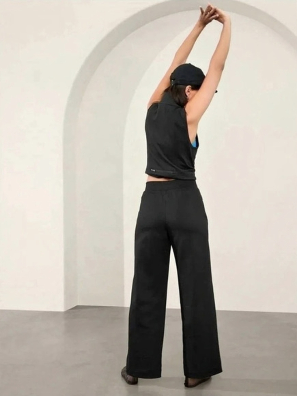 Athleta Allure High Rise Wide Leg Pants Size M